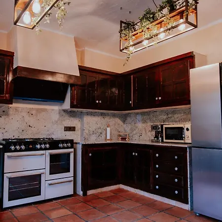 Hostel Cotanda - Casa De Montana Aislada En El Macizo Del Penyagolosa *