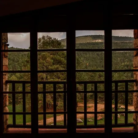 Hostel Cotanda - Casa De Montana Aislada En El Macizo Del Penyagolosa Puertomingalvo